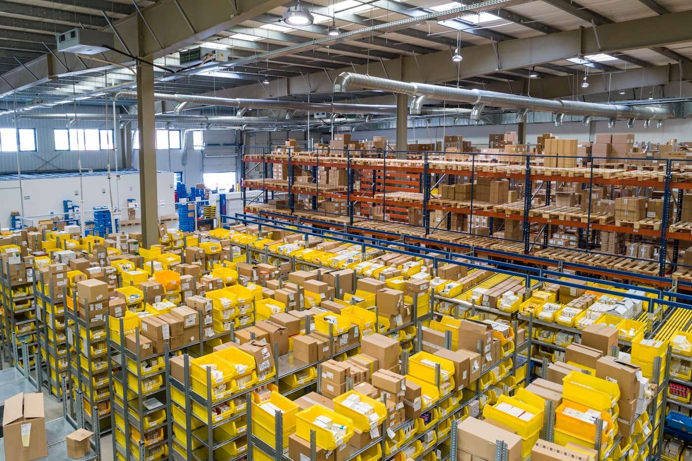 Organised warehouse and procurement logistics